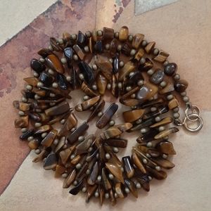Vintage • tiger's eye chip necklace